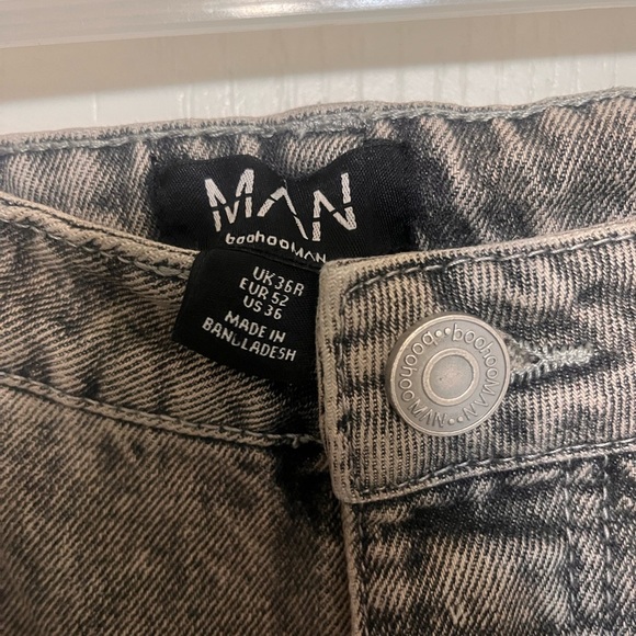 Boohoo Mens Silver Gray Relaxed Jeans - Picture 3 of 5